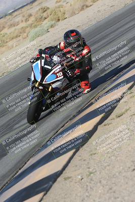 media/Sep-20-2025-Race Pace (Sat) [[d4e1b33f4d]]/Non Verified/Turn 4 Inside (8am)/